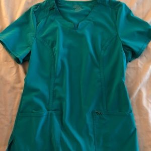 Infinity scrub top- size M